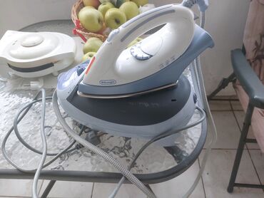 Home Appliances: Irons