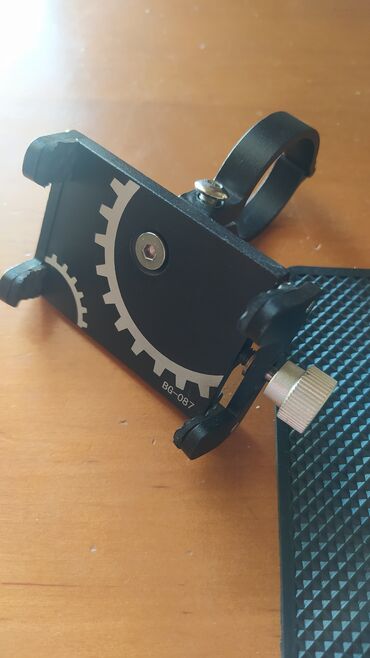 Velosiped üçün metal telefon tutacağı – model BG-087 - Universal