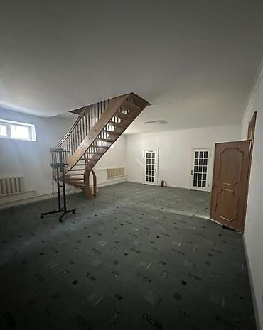 Долгосрочная аренда домов: 367 м², 6 комнат и более — 13