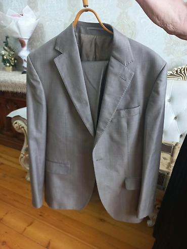 Kişi kostyum gödəkçə (blazer) – açıq boz rəngdə klassik model. - İki