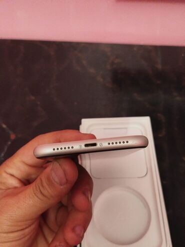 Apple iPhone: IPhone 11, 128 GB, Ağ, Face ID — 6