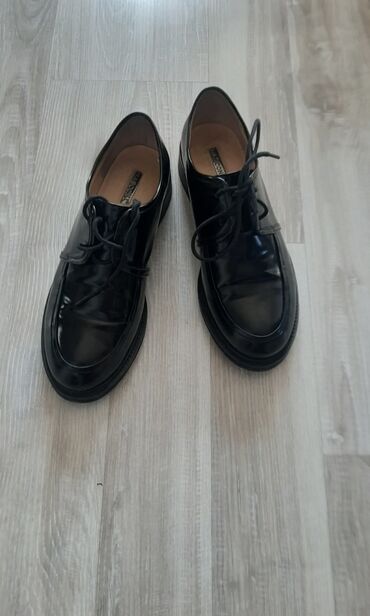 Мужская обувь: Состояние нового Туфли Размер 39 Презентабельный внешний вид Baskoni