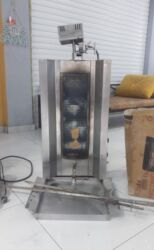 ddr3 ekran kartı: Doner aparati 3 gozlu toster ustunde picagi sisi et goturen iki salat