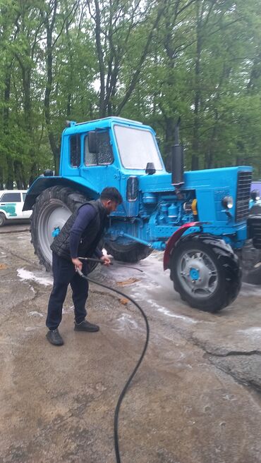 Traktorlar: Traktor motor 0.4 l, İşlənmiş