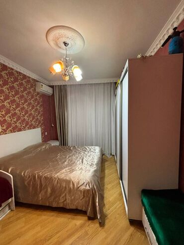 Köhnə tikili: Bakı, 3 otaqlı, Köhnə tikili, m. Əhmədli, 82 kv. m — 3