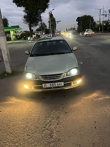 Toyota: Toyota Avensis: 1999 г., 2 л, Кол менен иштөөчү — 2