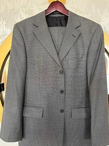 Kişi geyimləri: Yeni Kostyum classic 56 olchu 
Turkiye istehsali
diger rengler var — 7