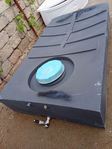 Baklar və çənlər: Bak, Plastik, 1000 l l, İşlənmiş