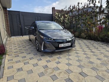 Toyota: Toyota Prius: 2017 г., 1.8 л, Вариатор, Электромобиль, Хэтчбэк