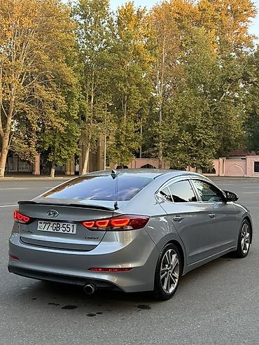 daewoo lanos 2011: Hyundai Elantra: 2 l | 2017 il Sedan — 5