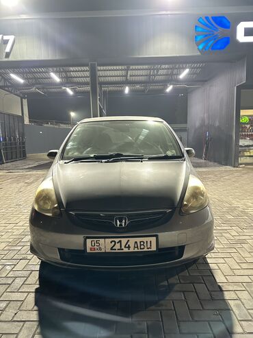 Honda: Honda Fit: 2003 г., 1.3 л, Вариатор, Бензин