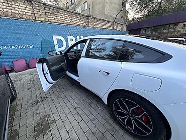 xpeng p7: Dongfeng : 2025 г., Автомат, Электромобиль, Лифтбек — 3