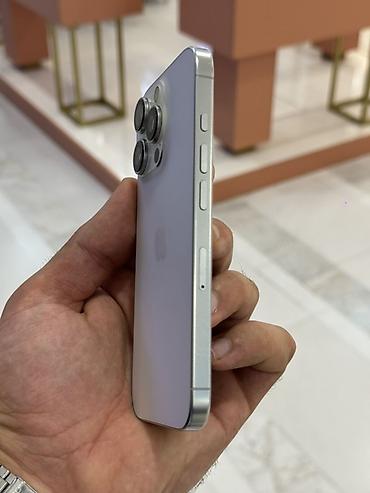 iphone 12 plus: IPhone 16 Pro, Gümüşü, Face ID — 3