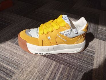 Кроссовки и спортивная обувь: Naked Wolfe Slide Yellow Качественная реплика бренда Naked Wolfe