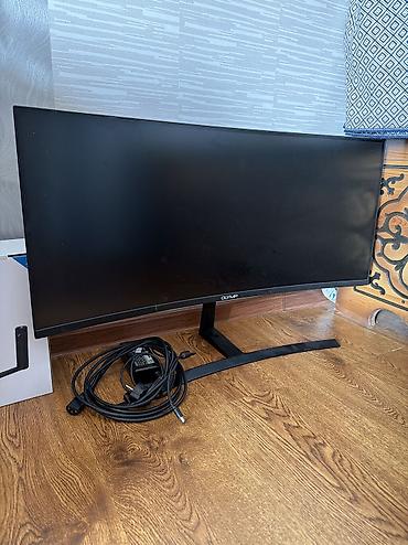 4 pin: Монитор, Б/у, 33" - 34" — 1