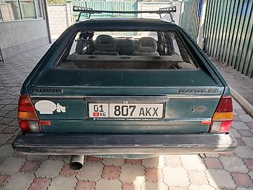 хасан воздушка: Volkswagen Passat: 1983 г., 1.6 л, Механика, Бензин, Хэтчбэк — 3
