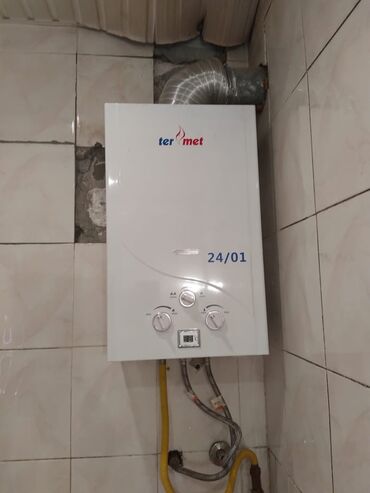 Termet 24/01 modeli divara quraşdırılan ağ rəngli qazlı su