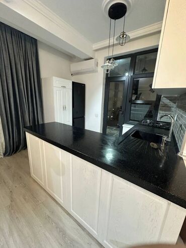 Mənzil kirayələyirəm: 3 otaqlı, 85 kv. m — 9