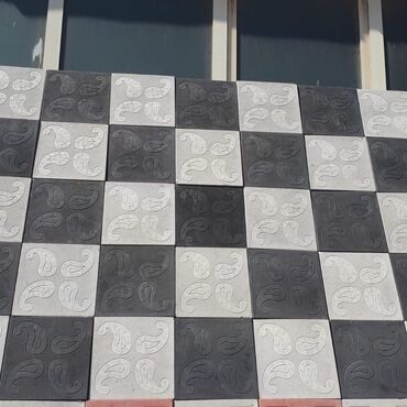 Kərpiclər: Tamet Daşlarinin satisi.Her novde her olcude tamet daslari pres — 13