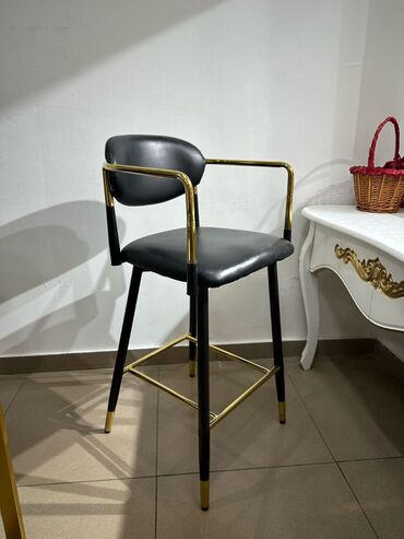 Salon, tibbi mebel dəsti: Premium salon mebeli və avadanlıqları komplekti Tərkib: - Pedikür — 6