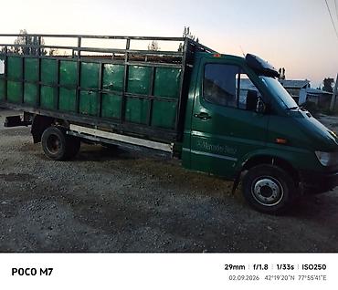 полик 5 д: Грузовой бортовой автомобиль Mercedes‑Benz (кабина Sprinter). - Тип — 1