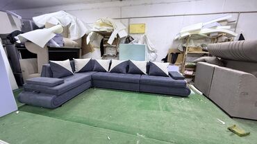 Угловые диваны: Угловой диван, C подушками, Трехместный — 9