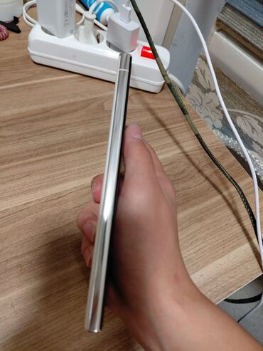 red magic nova qiymeti: Samsung Galaxy S23 Ultra, 256 GB, rəng - Ağ, Sensor, Simsiz şarj, İki sim kartlı