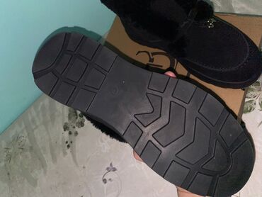зимние мужские обувь: Угги 41, цвет - Черный