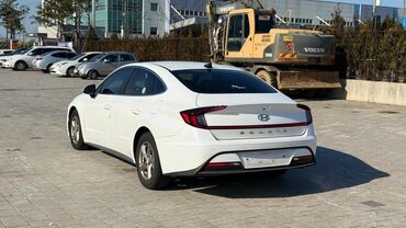 Hyundai: Hyundai Sonata: 2019 г., 2 л, Автомат, Газ, Седан — 2