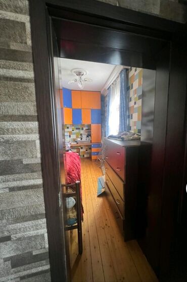 Həyət evləri və villaların satışı: Binəqədi qəs. 6 otaqlı, 180 kv. m, Kredit yoxdur, Orta təmir — 12