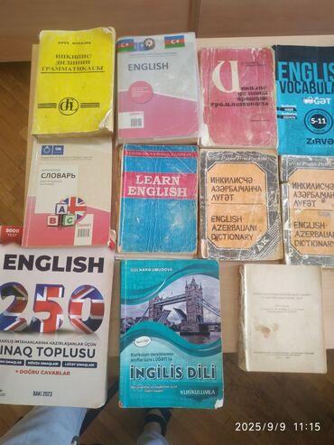 CD, DVD диски и кассеты: İngilis dili üzrə müxtəlif kitab və lüğətlərin komplekti. Dəstəyə