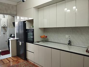 tamer: Gəncə prospektinde ganuni 3 otaqlı Leninqrad proektli ev satılır, ev — 4