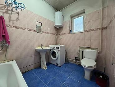 Продажа коттеджей и домов: Продается 2 этажный дом в районе Рабочего городка, на пересечении улиц — 13