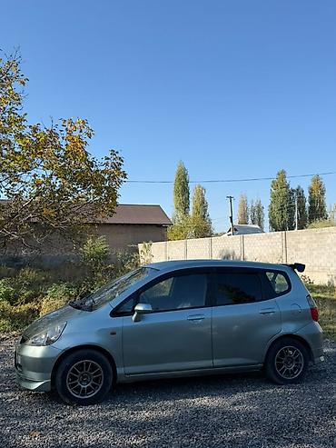 roewe ei5: Honda Fit: 2002 г., 1.3 л, Механика, Бензин, Хэтчбэк — 1