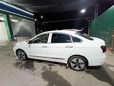 Dongfeng: Dongfeng Aeolus Haohan: 2022 г., Автомат, Электромобиль, Седан — 7