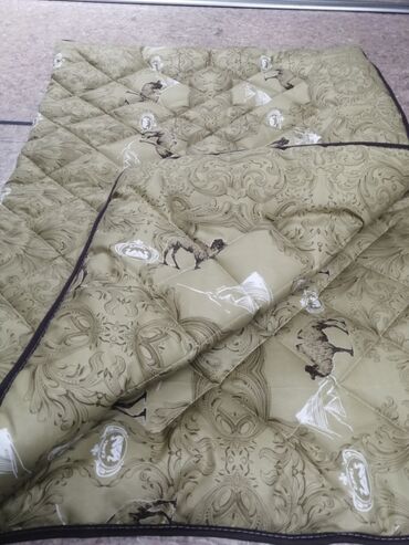 залез под одеяло к спящей: Всесезонные Тёплые качественные одеяла! Односпальное 500сом оптом!