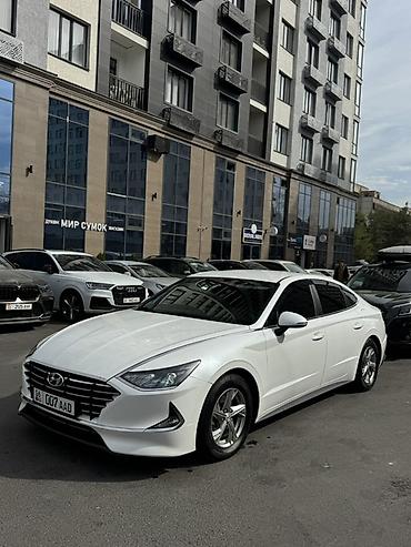 Hyundai Sonata: 2020 г., 2 л, Автомат, Газ, Седан