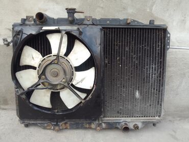 тайота карола 1993: Радиатор охлаждения маза 626 в хорошем состоянии