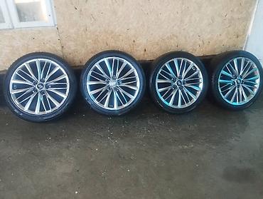 285 75 17: Комплект колес Hyundai на оригинальных литых дисках R19 с зимними — 1
