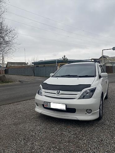 Другие автомобили: Компактный пятидверный хэтчбек в белом цвете. Основные особенности — 2