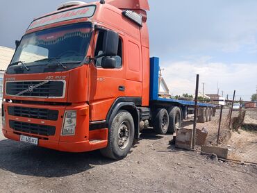 купить фронтальный погрузчик бу: Тягач, Volvo, 2003 г., Бортовой