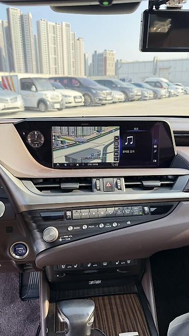 Lexus: Lexus ES: 2020 г., 2.5 л, Вариатор, Гибрид, Седан — 8