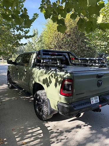 Dodge: Dodge Ram 1500: 2020 г., 5.7 л, Автомат, Бензин, Пикап — 4