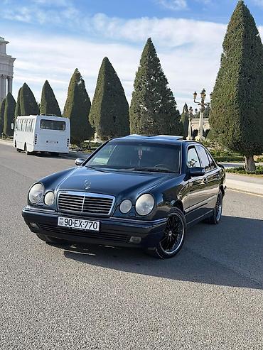 lasvit 1998: Mercedes-Benz E 240: 2.4 l | 1998 il Sedan — 1