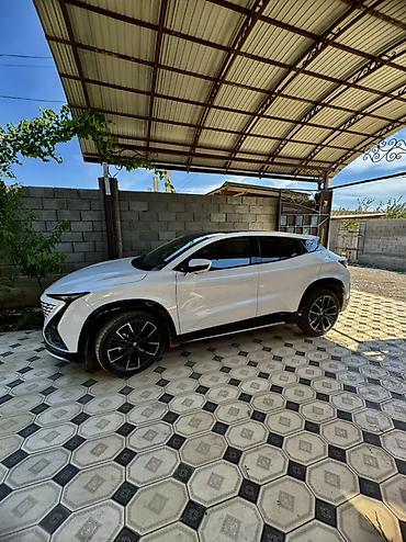 тойота приус с: Changan Uni-T: 2025 г., 1.5 л, Автомат, Бензин, Кроссовер — 3