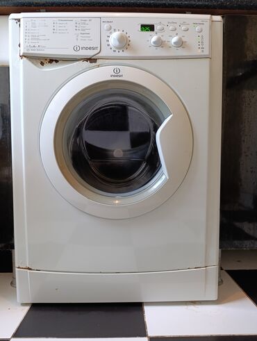 ikinci el ev ewyalari: Paltaryuyan maşın Indesit, 7 kq, İşlənmiş, Avtomat, Qurutma var, Kredit yoxdur, Ünvandan götürmə