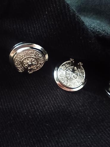 Джинсы: Черные джинсы Chrome Hearts-карго с накладками-крестами.Торг уместен — 8