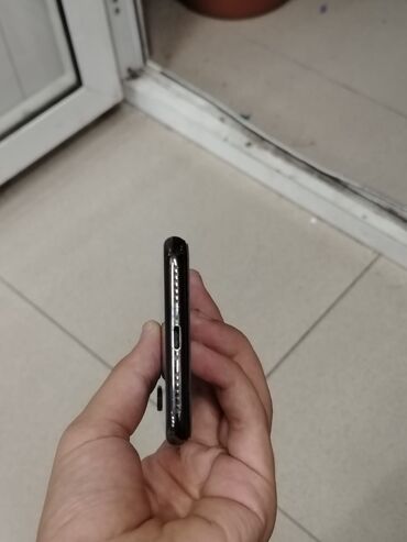 çat: IPhone X, 256 GB, Black Titanium