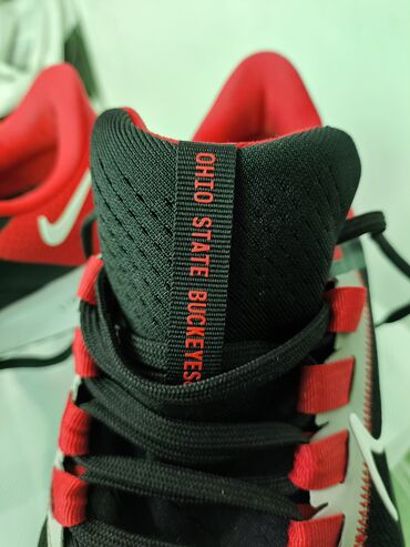 бин беги: Крутые беговые кроссовки Nike Air Zoom оригинал из США! 42 размер