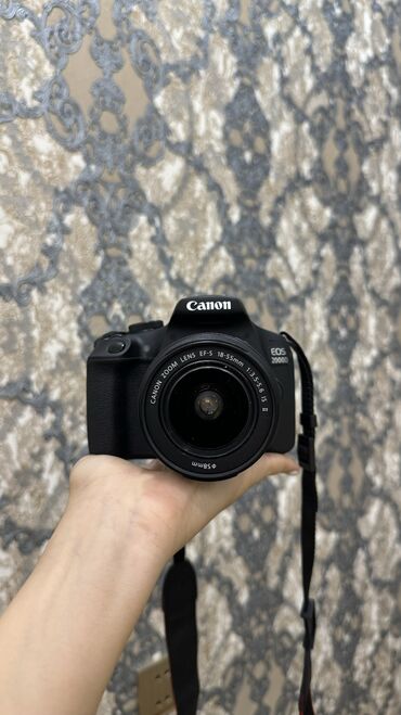 canon 70d qiymeti: Fotoaparat canon eos 2000D işlənməyib, təzədir. Hədiyyə alınıb